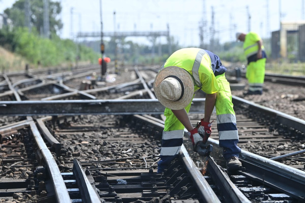 A Keleti pályaudvarra bevezető vágányok helyreállítása megtörtént: visszatér a normál közlekedési rend