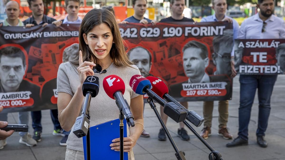 Szentkirályi Alexandra elutasította Magyar Pétert: Botrány a sztárkapcsolat háza táján