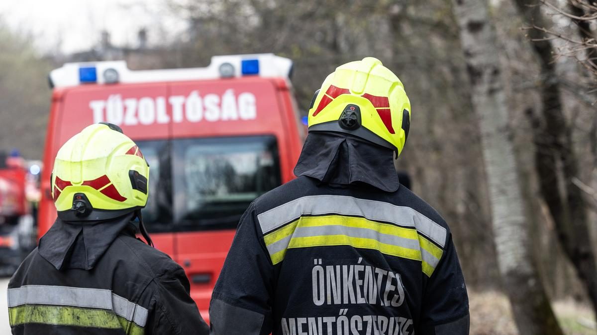 A dicsőséges küzdelem: A tűzoltók megállították a lángok terjedését a III. kerületben