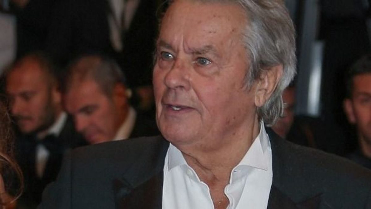 Legendás francia sztár, Alain Delon életének végén járt, amikor elhunyt.