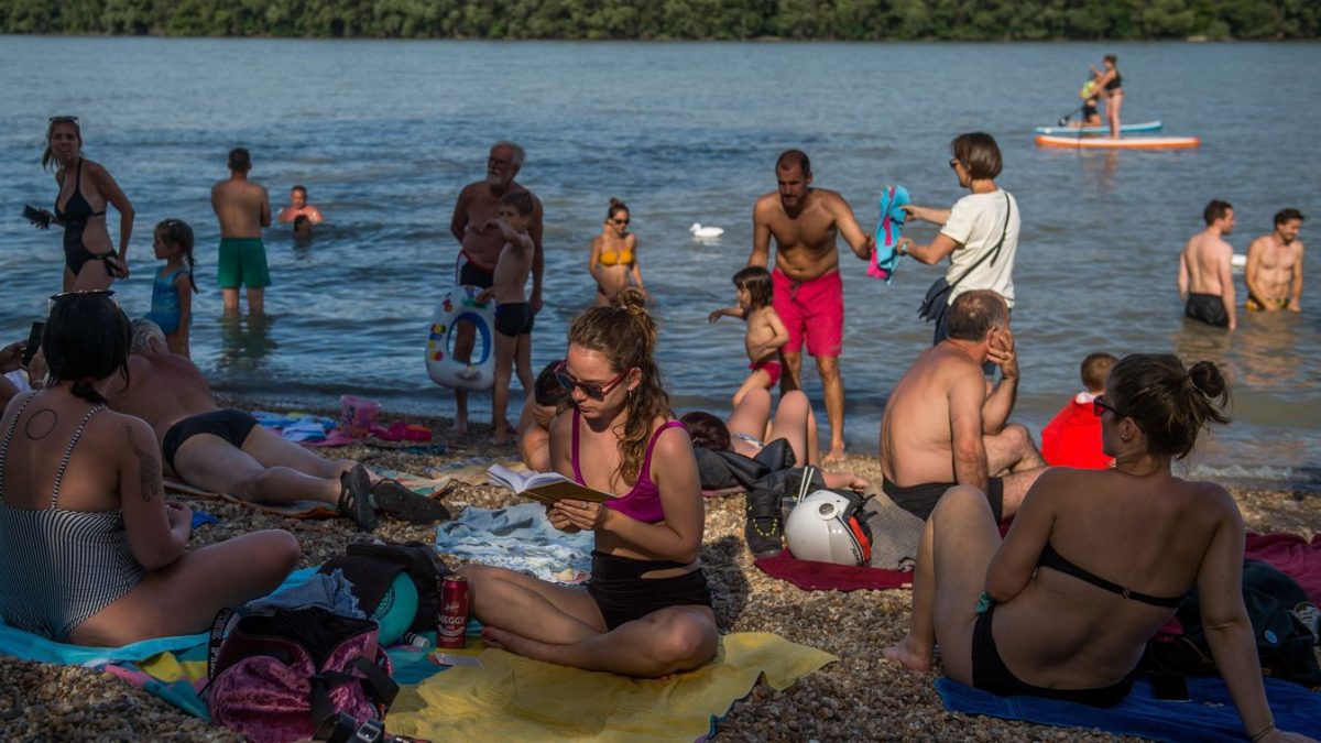 Fontos szabályok a szabadstrandos fürdőzéshez: Minden, amit tudnod kell a biztonságos strandoláshoz