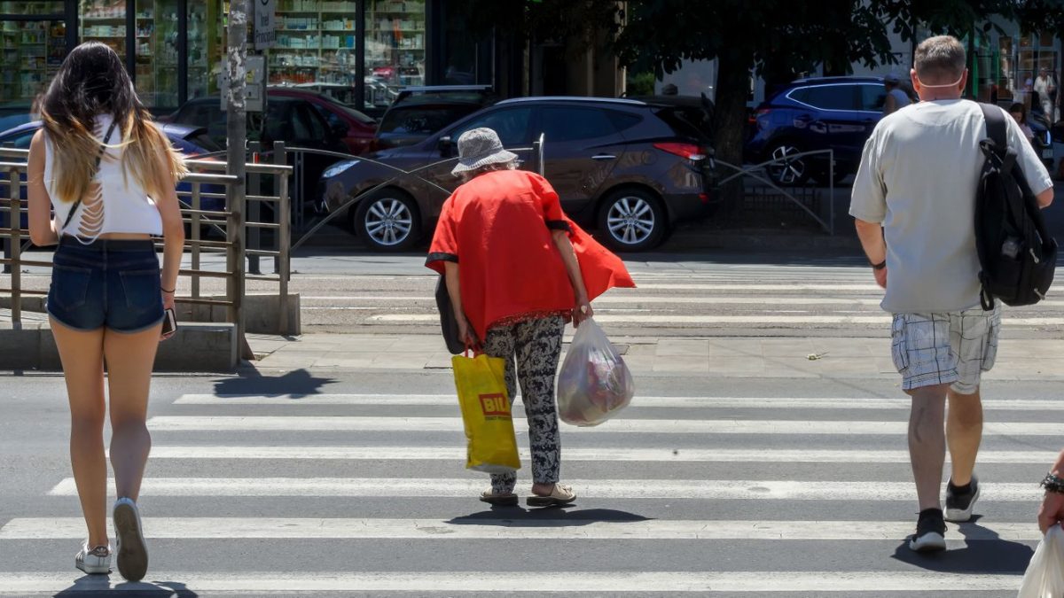 Életmentő hőstett: Acetonos leheletű járókelő megmentette a szívbeteg nyugdíjas életét