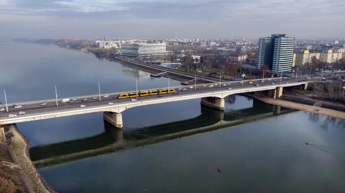 Gyorsuló tanulás? Csökkenő számú gyorshajtó az Árpád hídon, bár még mindig akadnak kivételek