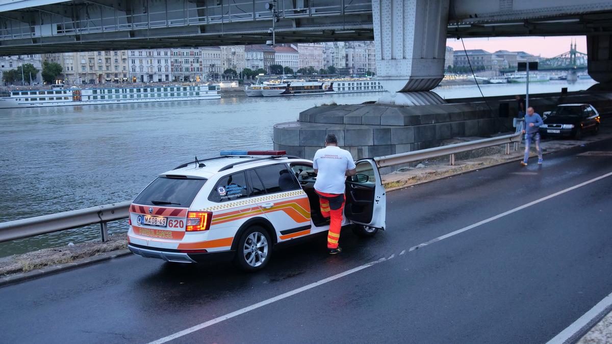 A Duna rabja: Szemtanúk fotói a bulizó fiatalok vesztéről