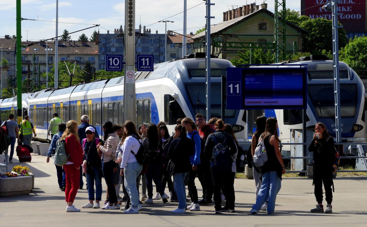 Vihar okozta káosz: késésekre számíthatnak a MÁV vonalain