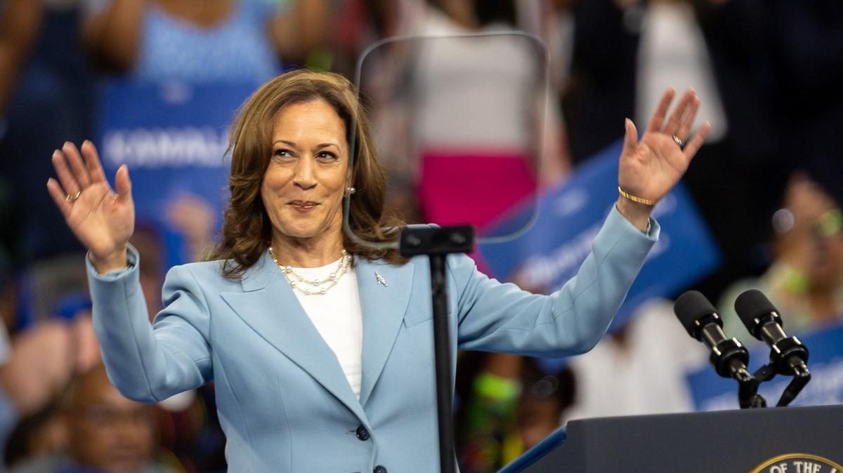 A történelmi pillanat: Kamala Harris kiválasztva az alelnökjelöltségre