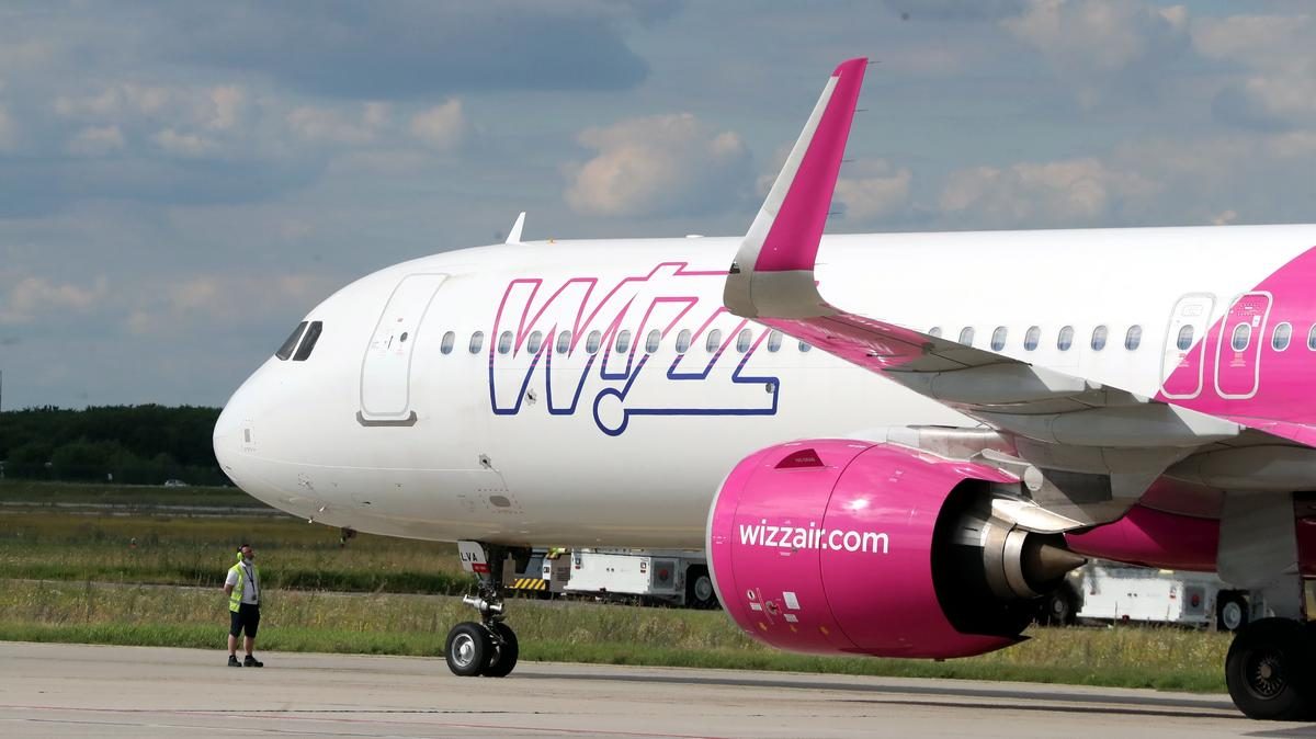 Drámai pillanatok: Kényszerleszállást hajtott végre egy Wizz Air gép Ferihegyen