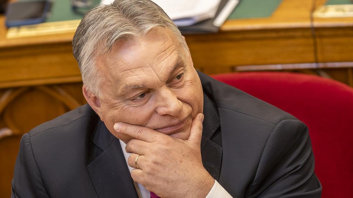 Kontroverziális kinevezés: korábban elbocsátott helyettes államtitkár kerül a kulturális tárcára Orbán Viktor által