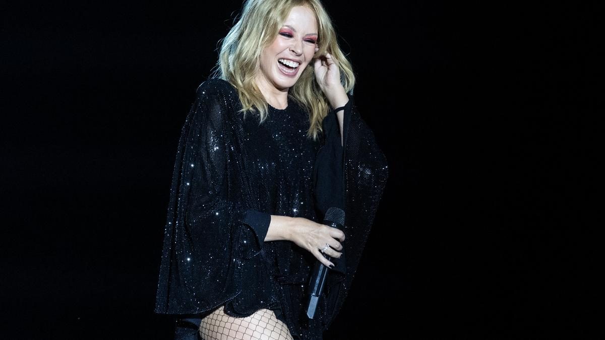 Kylie Minogue 56 évesen még mindig dögös – Feltolult a Sziget fesztivál!