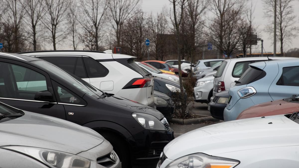 Az autósok véleménye: dugókról és parkolásról