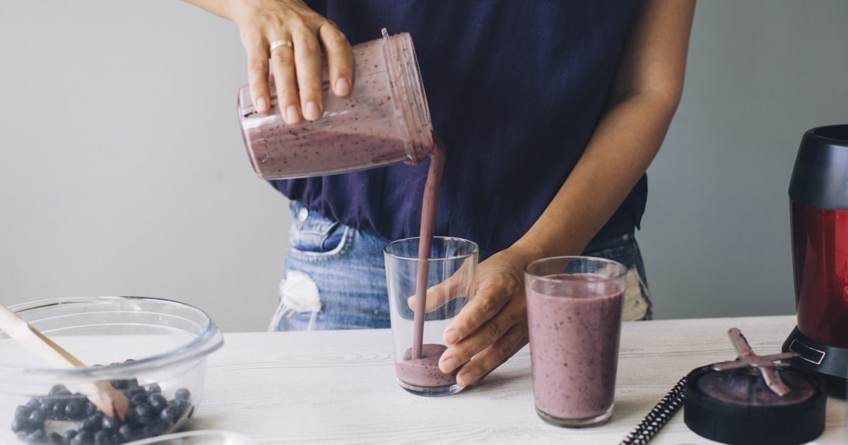 Az agy- és szívbarát smoothie: Vérnyomáscsökkentő hatású áfonyás turmix