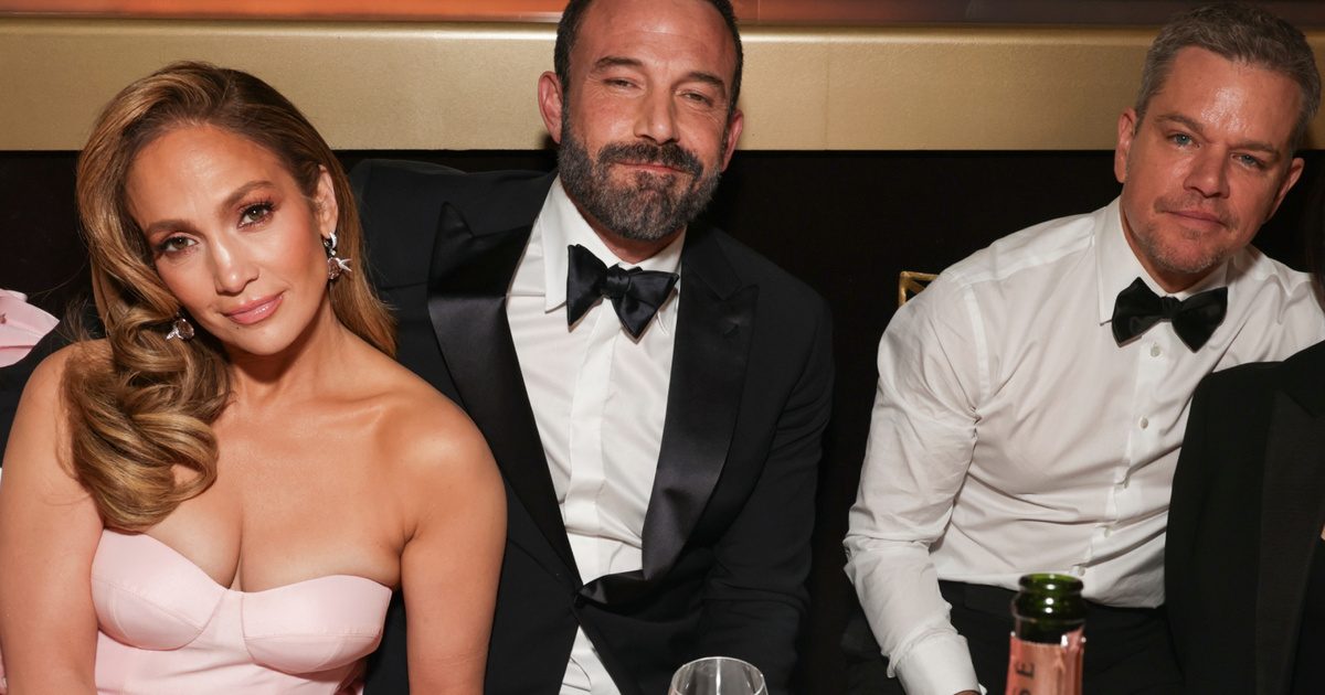 Jennifer Lopez és Ben Affleck barátjával kapták le egymás kezét fogva beszélgetve