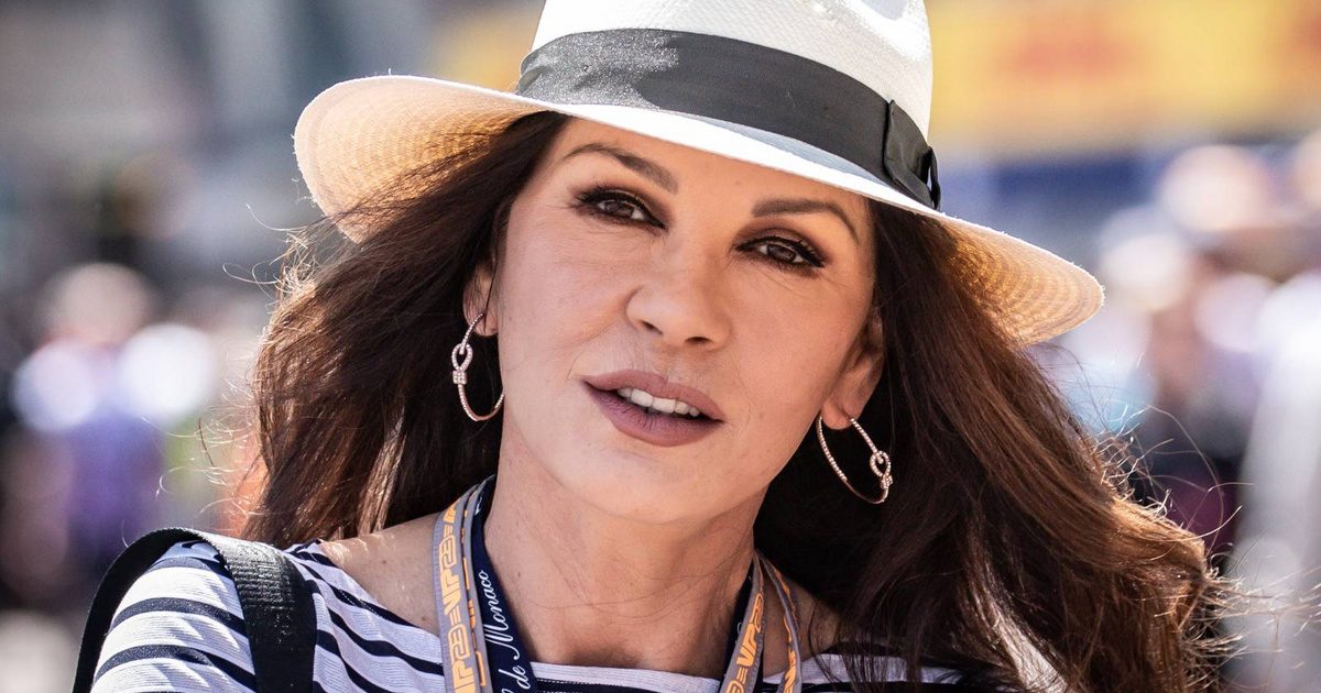 Catherine Zeta-Jones megosztja édesanya fiatalkori fotóját: Egyértelmű, kitől kapta a gyönyörűségét