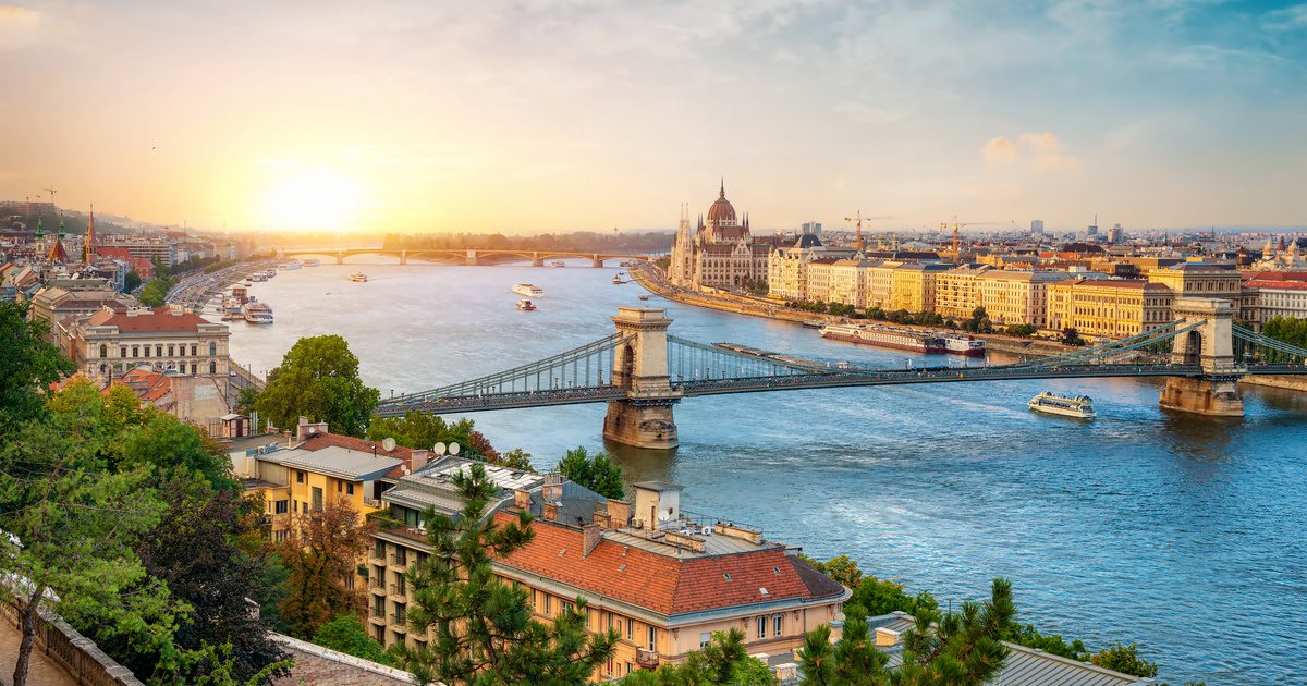 Felismered a budapesti építményeket egyetlen részletükből?