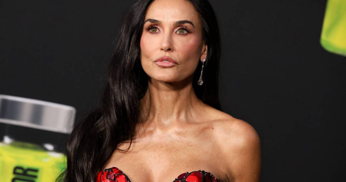 A cím: “Demi Moore drasztikus fogyása: az extra kilók úgy olvadtak róla