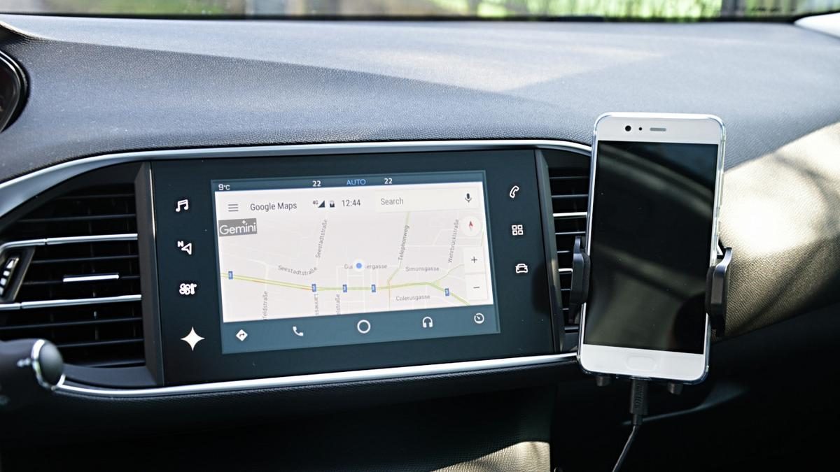 Útban a jövőbe: Az Android Auto és mesterséges intelligencia új korszakot nyit a Gemini számára az autóban