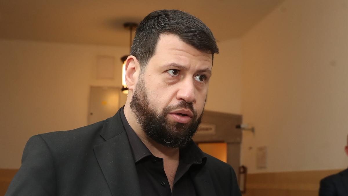 Puzsér Róbert váratlan döntése: folytatja a népszerű rádióműsorát