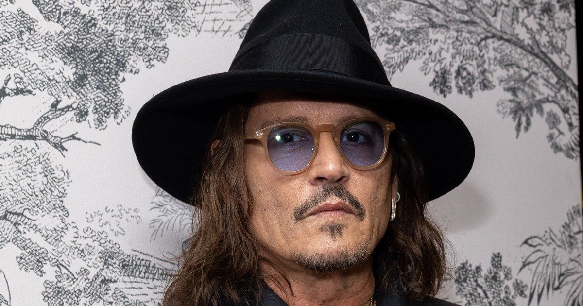 Johnny Depp visszatér a legendás Jack Sparrow szerepében: fotók és részletek!