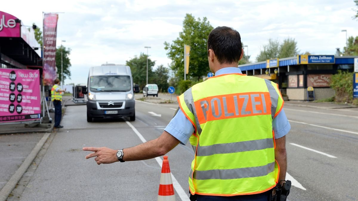 Durvuló helyzet Európában: Németország határain ellenőrzések kezdődnek hétfőtől