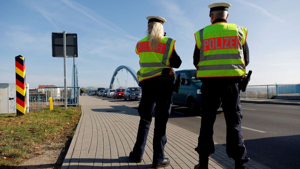 Németország visszaállítja a határellenőrzést a Szövetségi Köztársaságban