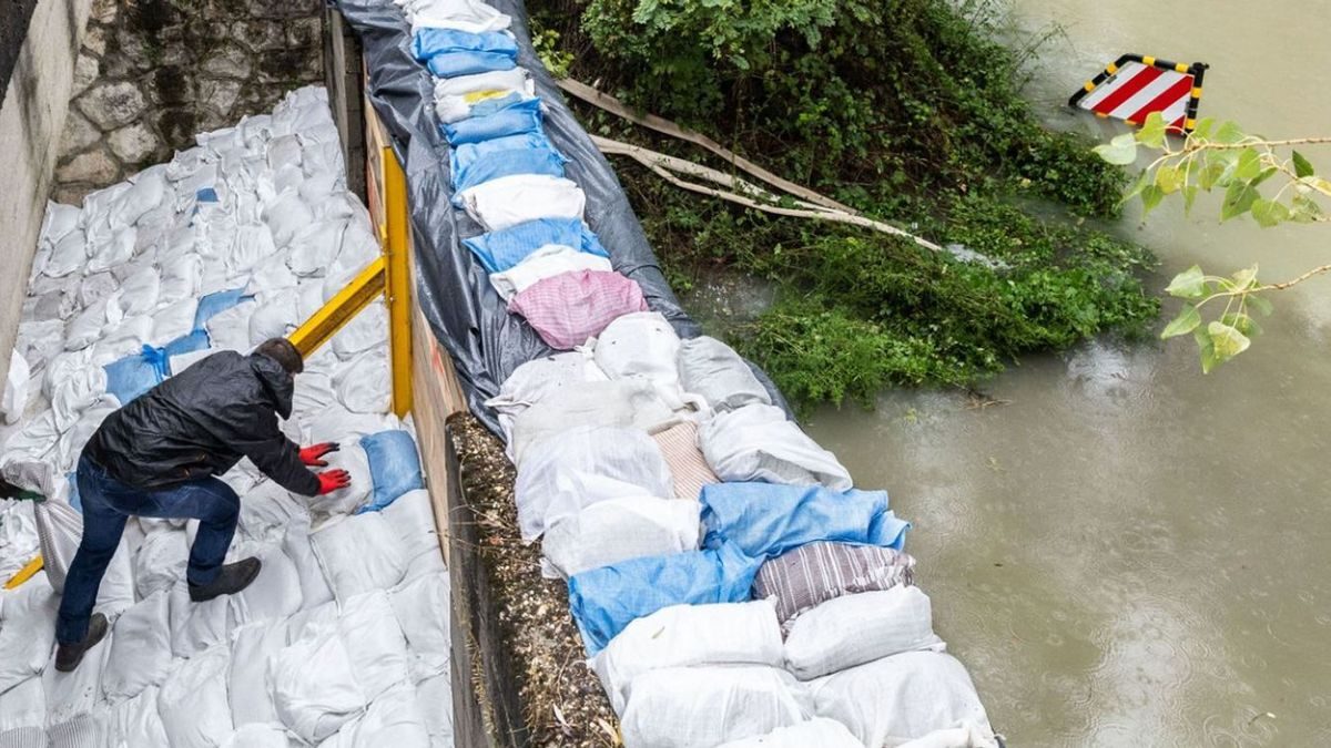 A Duna tetőzése Komáromnál: a vízszint a csúcson