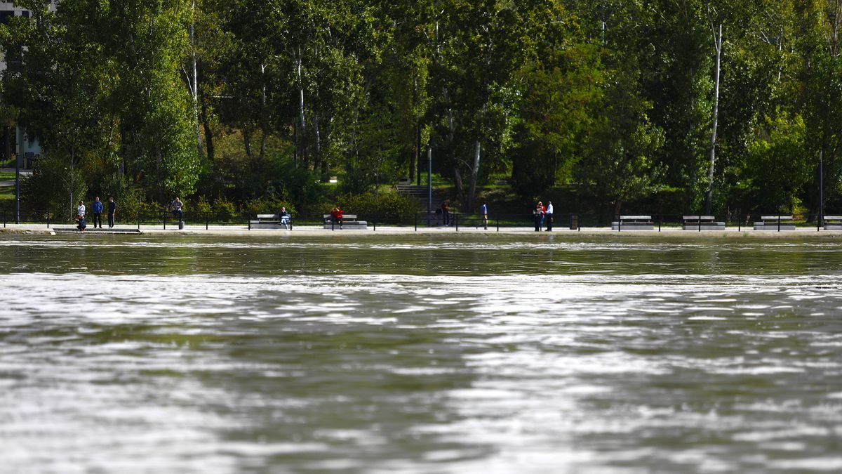 A következő napokra készülő árvízhelyzet védekezése: időjárási hatások és intézkedések