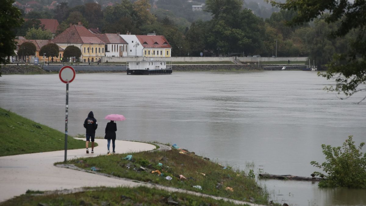 Összefogás a vészhelyzetben: hatvani család segít az árvíz sújtotta területeken