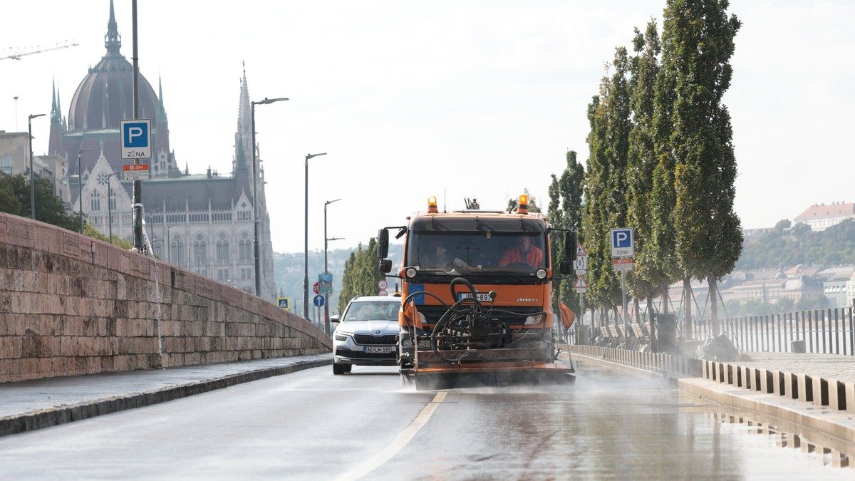 Az árvíztől az újjáépítésig: Együtt gőzerővel a Duna partján