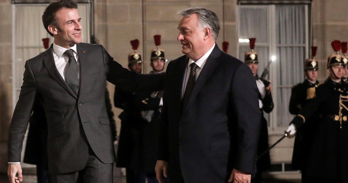 Orbán Viktort és Emmanuel Macron-t vacsorára hívta a kedd est: milyen megállapodások születtek?