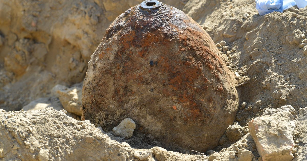 A fontos csomópontok lezárása és a világháborús bomba felfedezése