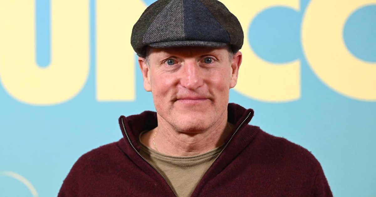 Woody Harrelson bájosan pózolva a Halászbástyán: elbűvölő fotó készült a színészről