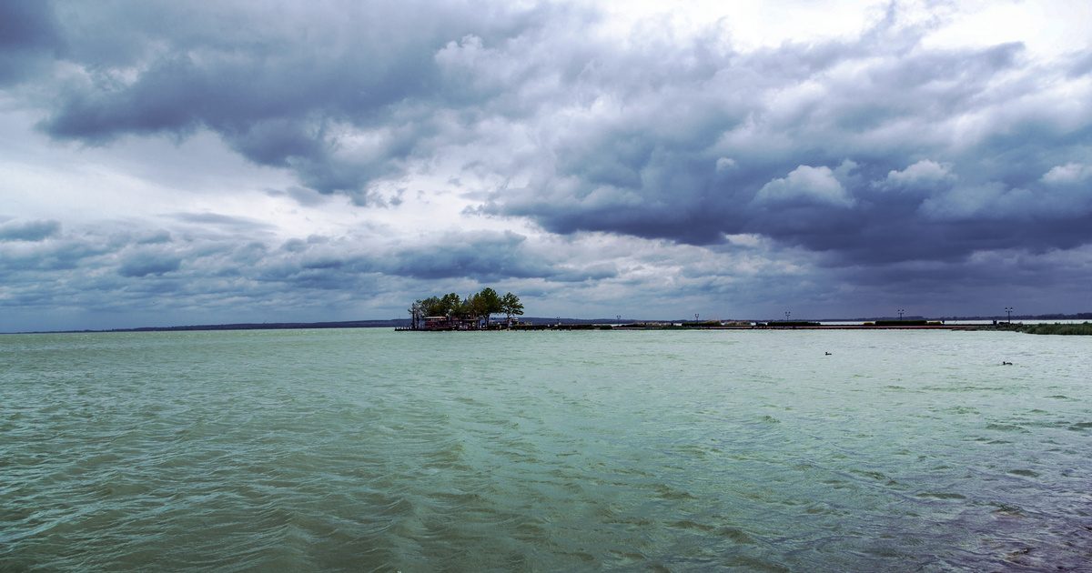 A Balaton elveszti vizét - így hat rá az időjárás