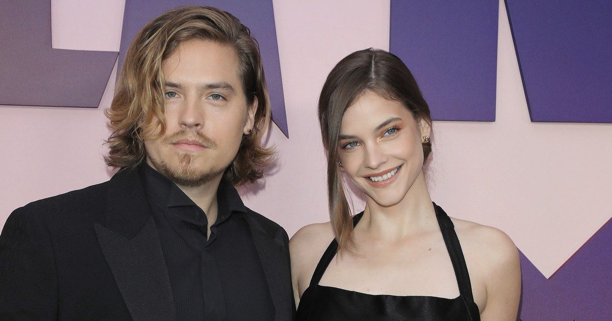 Palvin Barbi és Dylan Sprouse halloween-i jelmezei: meglepően összeillő párosításban - Képek és videók