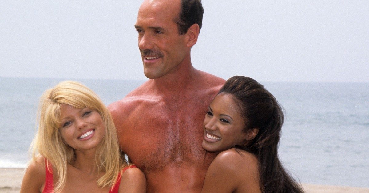 Sokkoló hír: Meghalt a Baywatch legendája