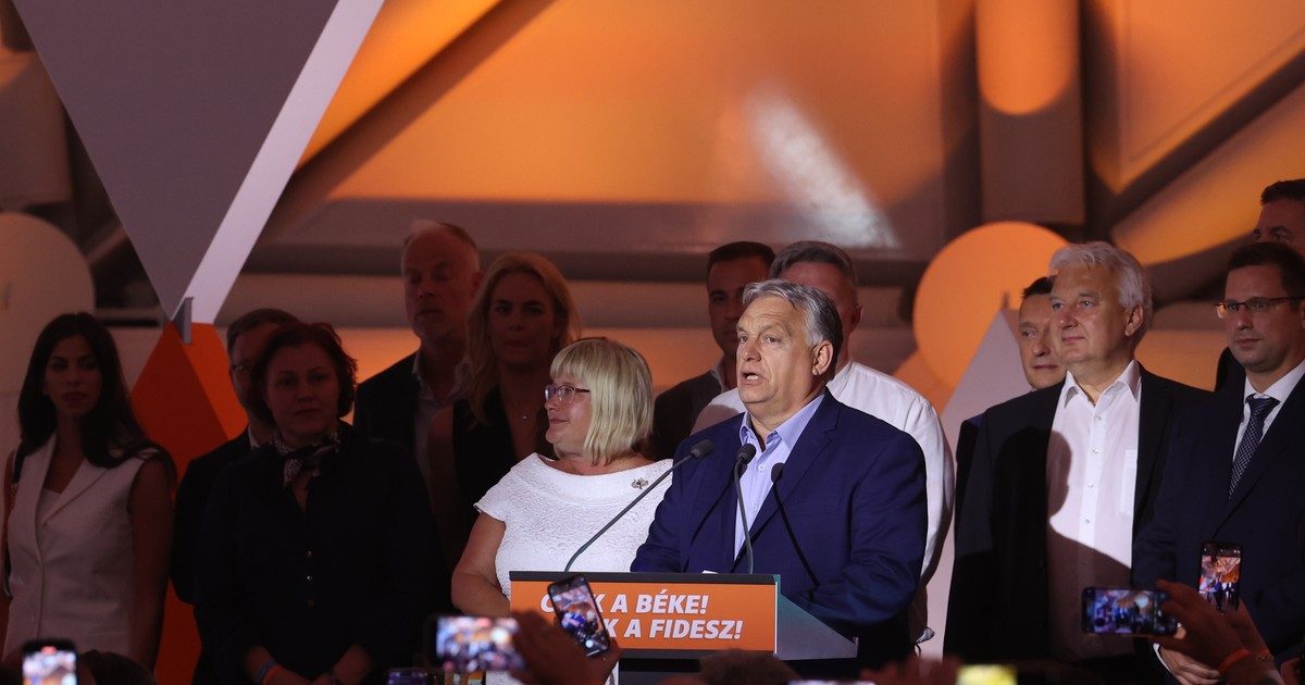 A Fidesz továbbra is messze előzi meg a versenytársait a Nézőpont mérése szerint