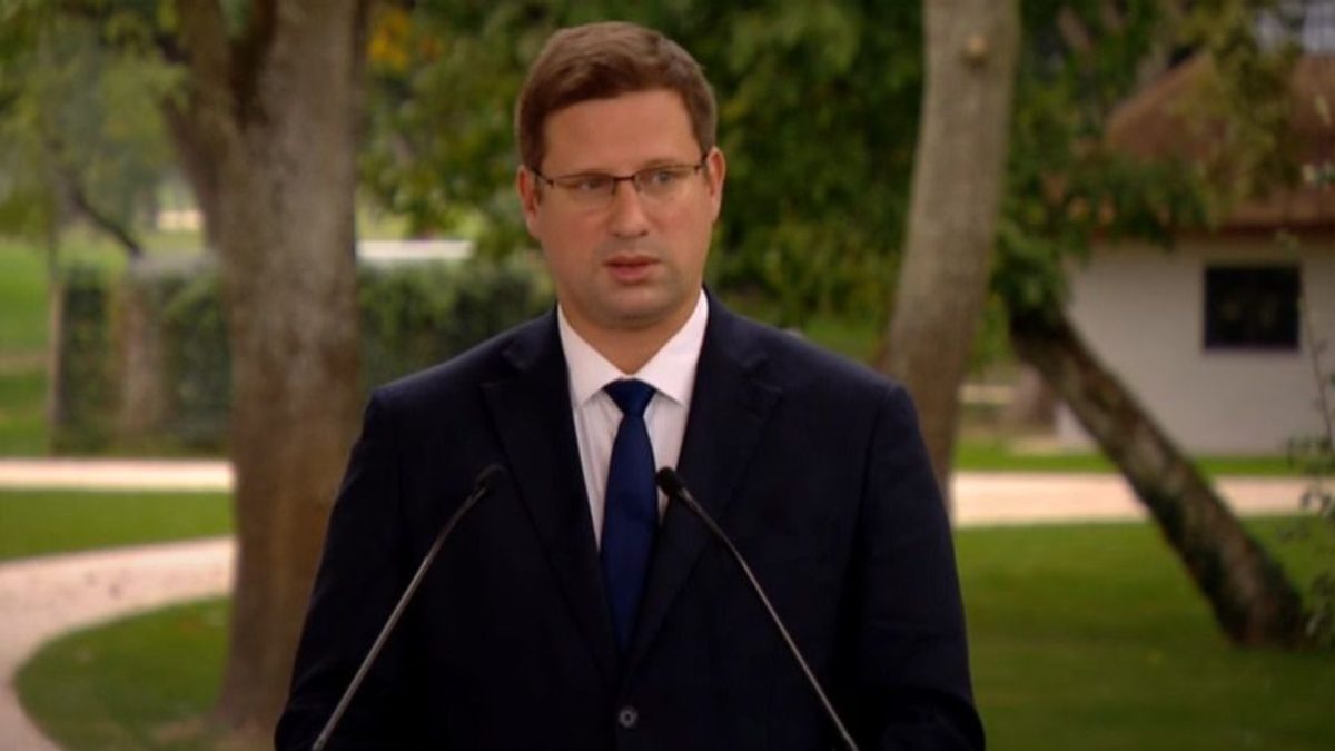 Gulyás Gergely lakhatási támogatásokról: Új intézkedések a fiatalokért