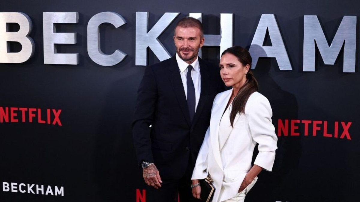 Victoria Beckham: Kirobbanó formában a 50-hez közeledve!