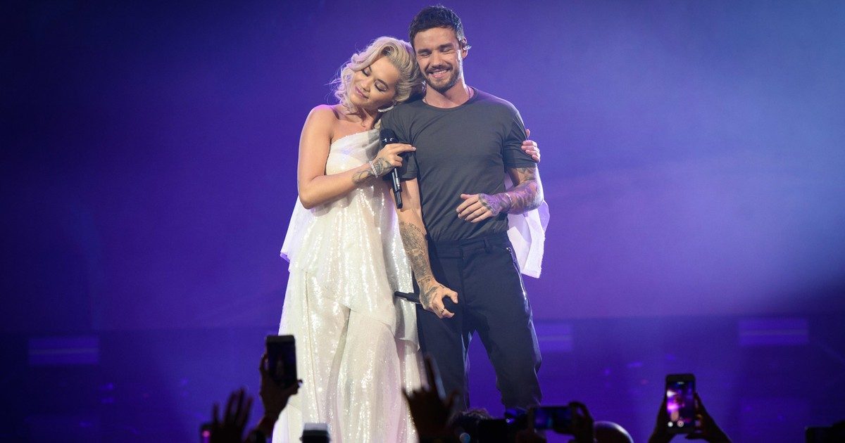 Rita Ora koncertje Liam Payne tragédiája miatt: Összeomlott a színpadon, és nem tudta elénekelni a közös dalukat – videó