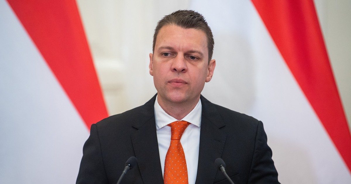 Menczer Tamás kifejti Orbán Viktor hárompontos béketervét – videó