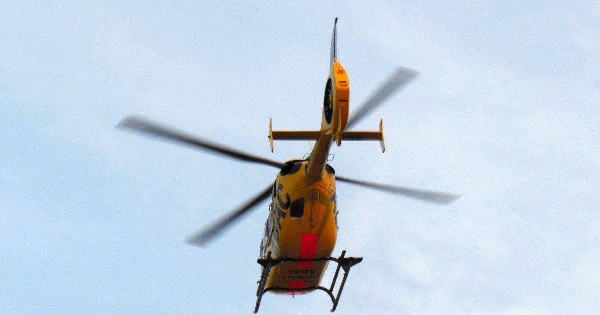 A vészhelyzet közepén: Robbanás Békésszentandráson - Mentőhelikopter a helyszínen