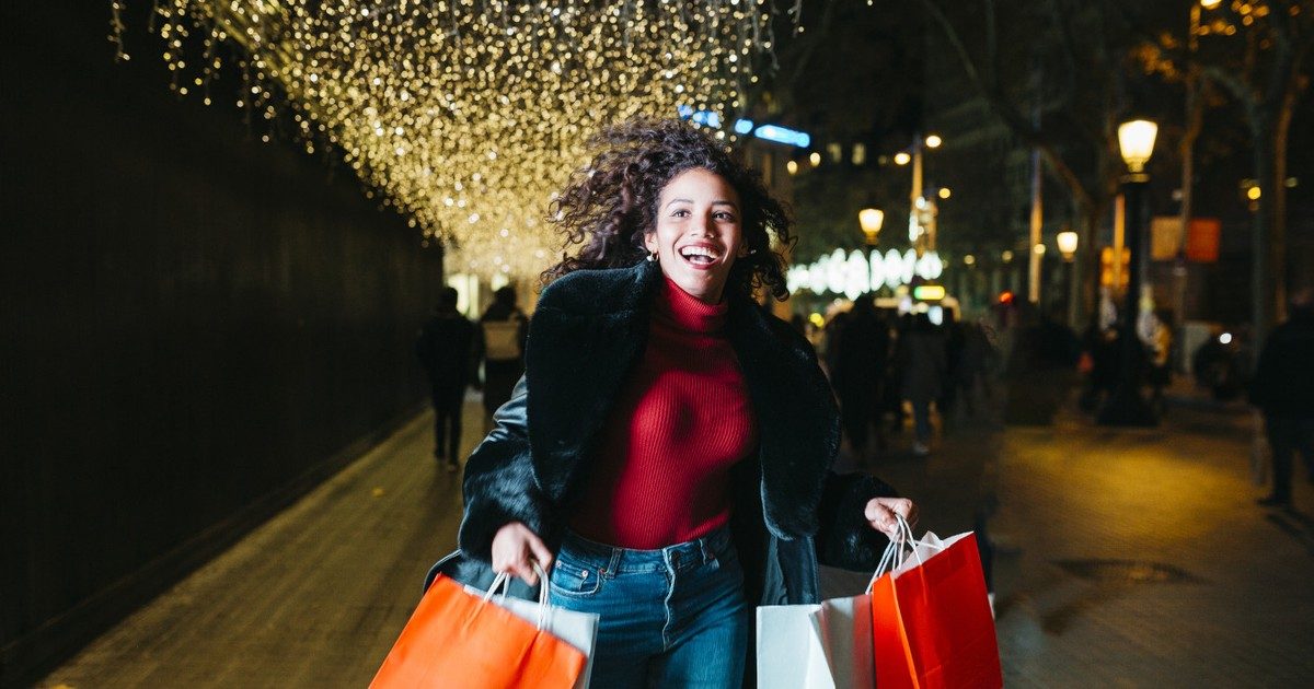 Adventi ajándékozási láz: A magyarok rekordösszeget készülnek költeni karácsonyi ajándékokra