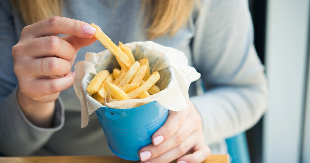 Figyelmetlen fogyasztás: 9 rákkeltő összetevő az ételekben, amit érdemes kerülni