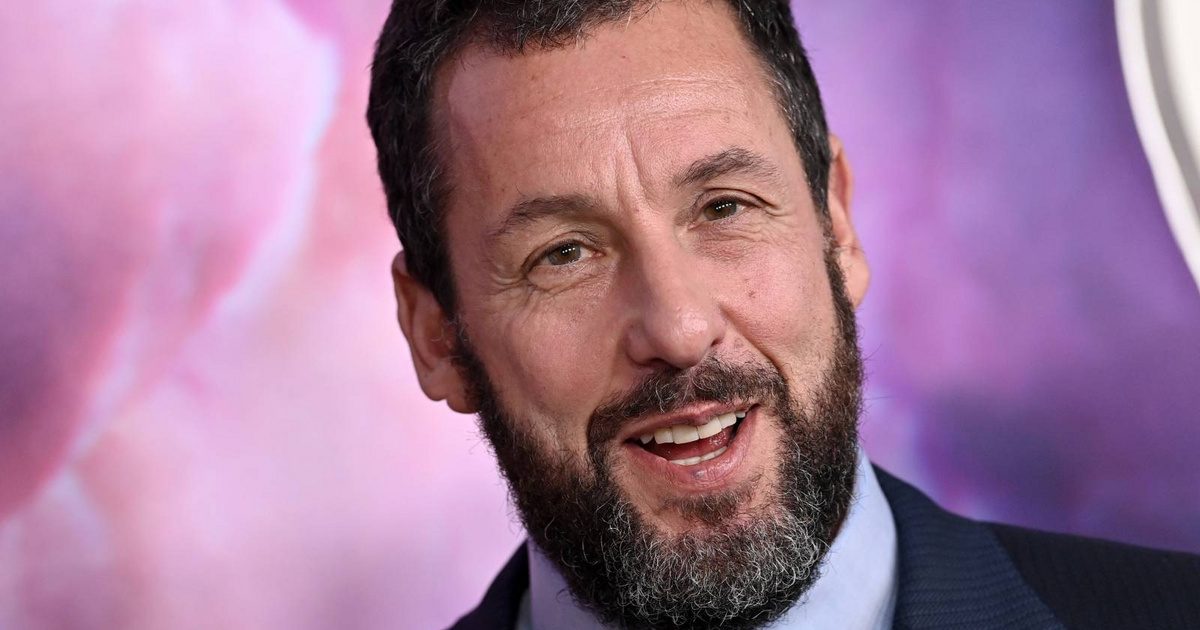 Ő Adam Sandler bombázó felesége: a színész 25 éve rajong Jackie-ért