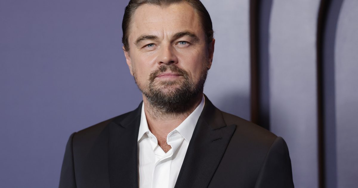 A rajongók dührohamot kaptak, amikor Leonardo DiCaprio levegőnek nézte a hotel alkalmazottjait - az egész felvétel most kiderült!