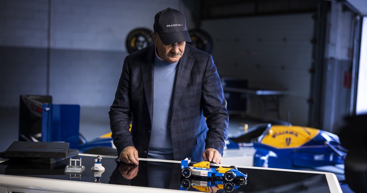 Nigel Mansell győztes autójának Lego replikája - A Forma-1 rajongók tökéletes ajándéka!