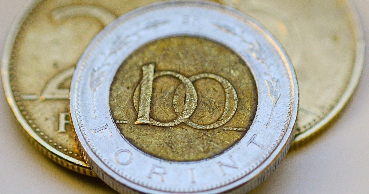 A forint erősödik az euró és a dollár ellen csütörtök reggel