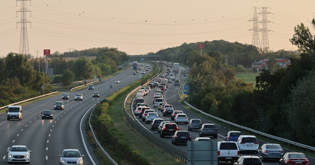 Gyorsuló tempóban: 10.000 gyorshajtót fognak pár nap alatt