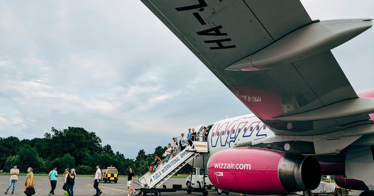 A Wizz Air kivallotta: ennek köszönhetően javult a járataik pontossága