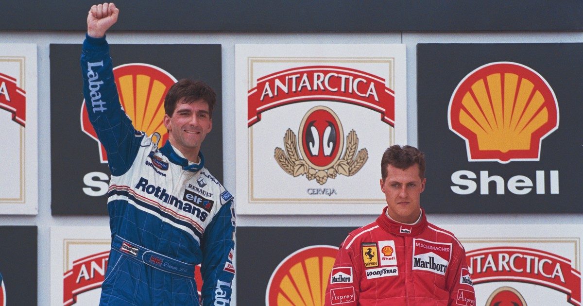 Együttérző, de ellentmondásokkal teli kapcsolat: Damon Hill és Michael Schumacher rivalizálása