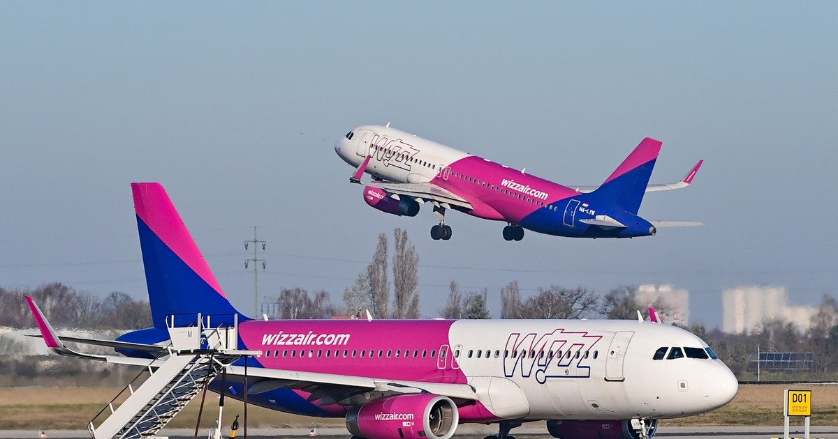 Fennakadás a Wizz Air járatán: 17 órás késés és a vállalat magyarázata